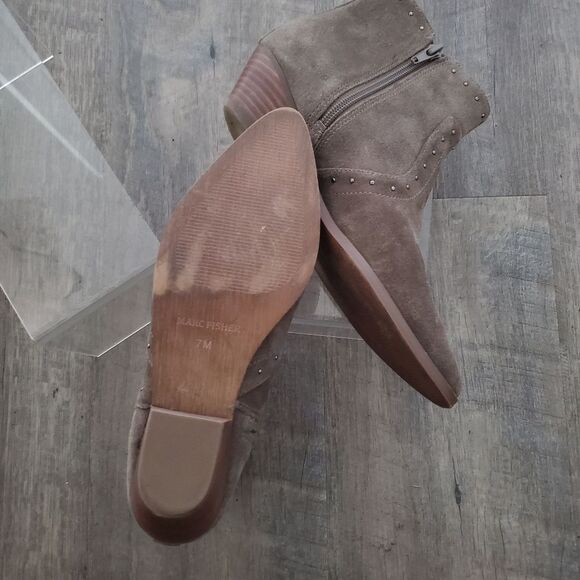 Marc Fisher Booties Women's Size 7 Taupe Brown Suede Studded Ankle Boots Western - Picture 10 of 14